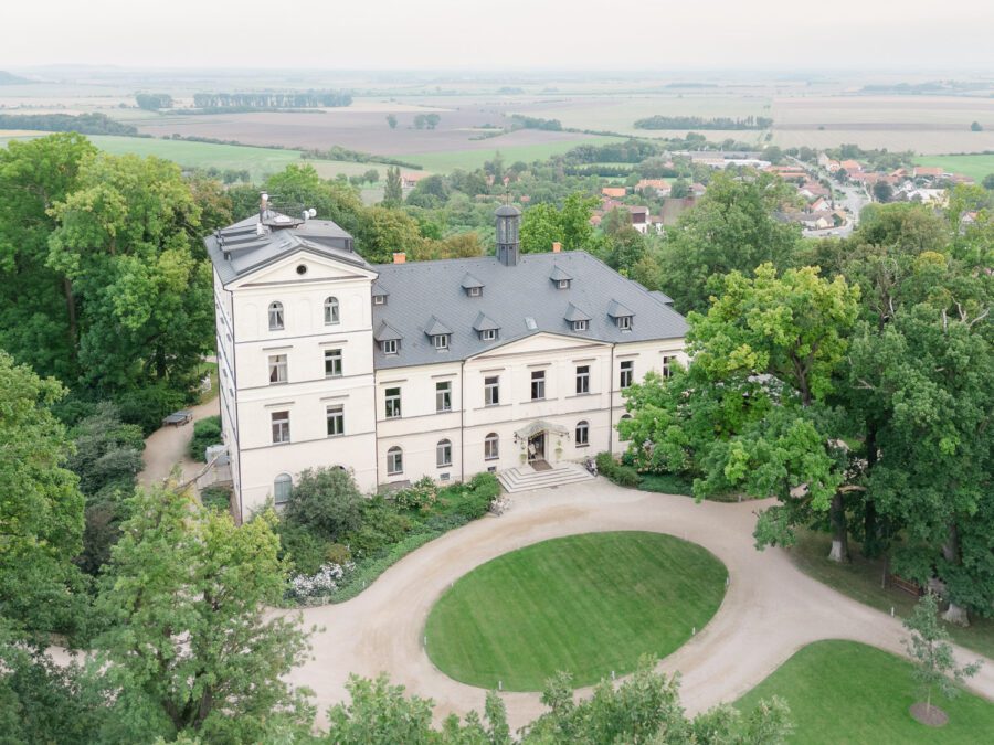Prague wedding in Chateau Mcely - photo 1 Prague wedding in Chateau Mcely - photo 1