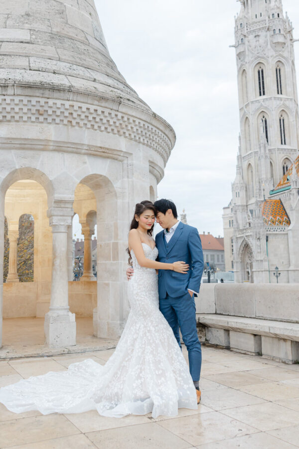 Creative Budapest Pre Wedding Photoshoot - photo 6