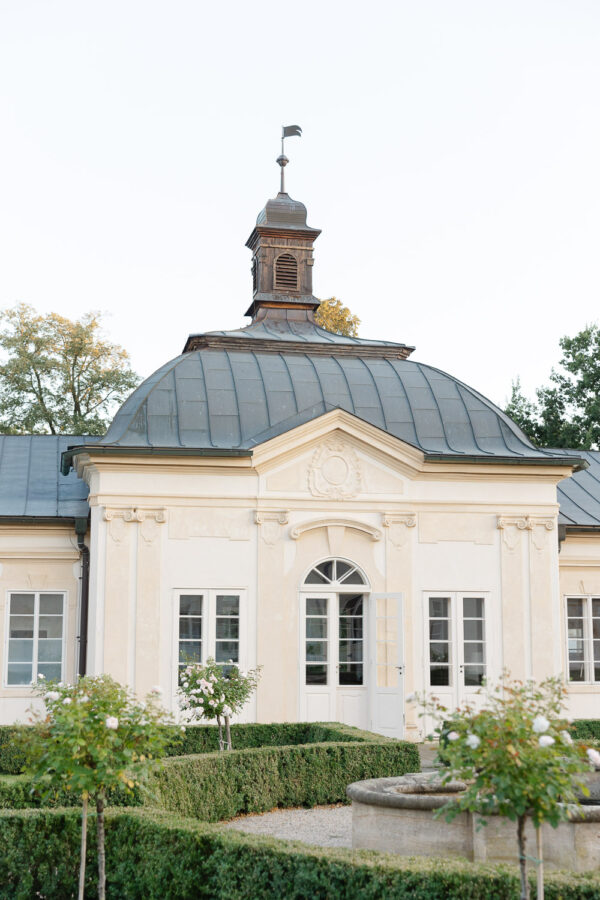 Zámek Bon Repos: A Dream Wedding Destination Near Prague - photo 2