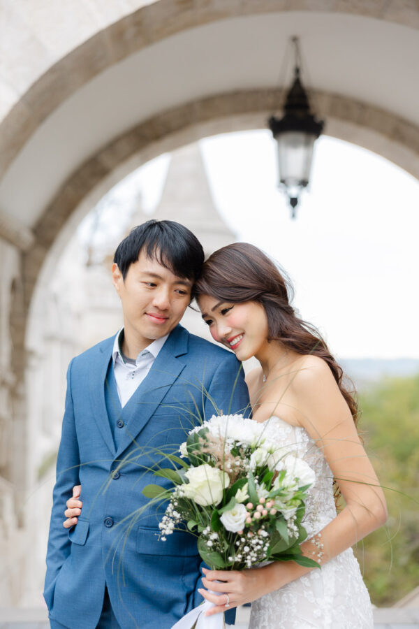 Creative Budapest Pre Wedding Photoshoot - photo 12