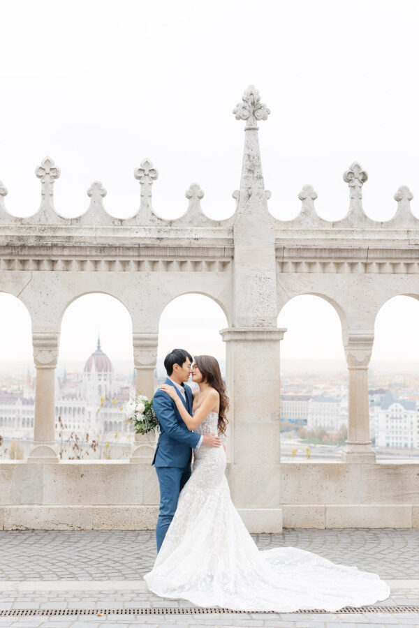 Creative Budapest Pre Wedding Photoshoot - photo 8