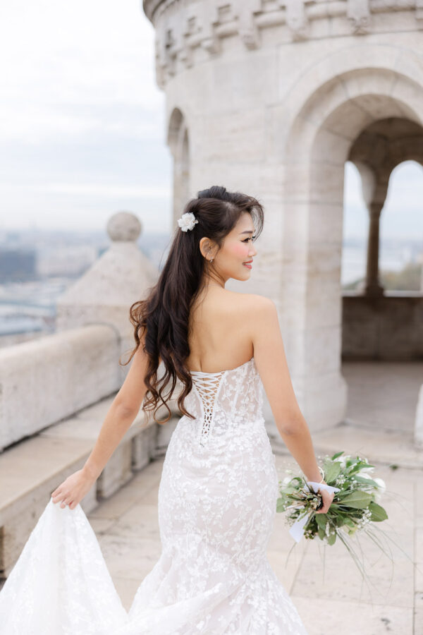 Creative Budapest Pre Wedding Photoshoot - photo 10