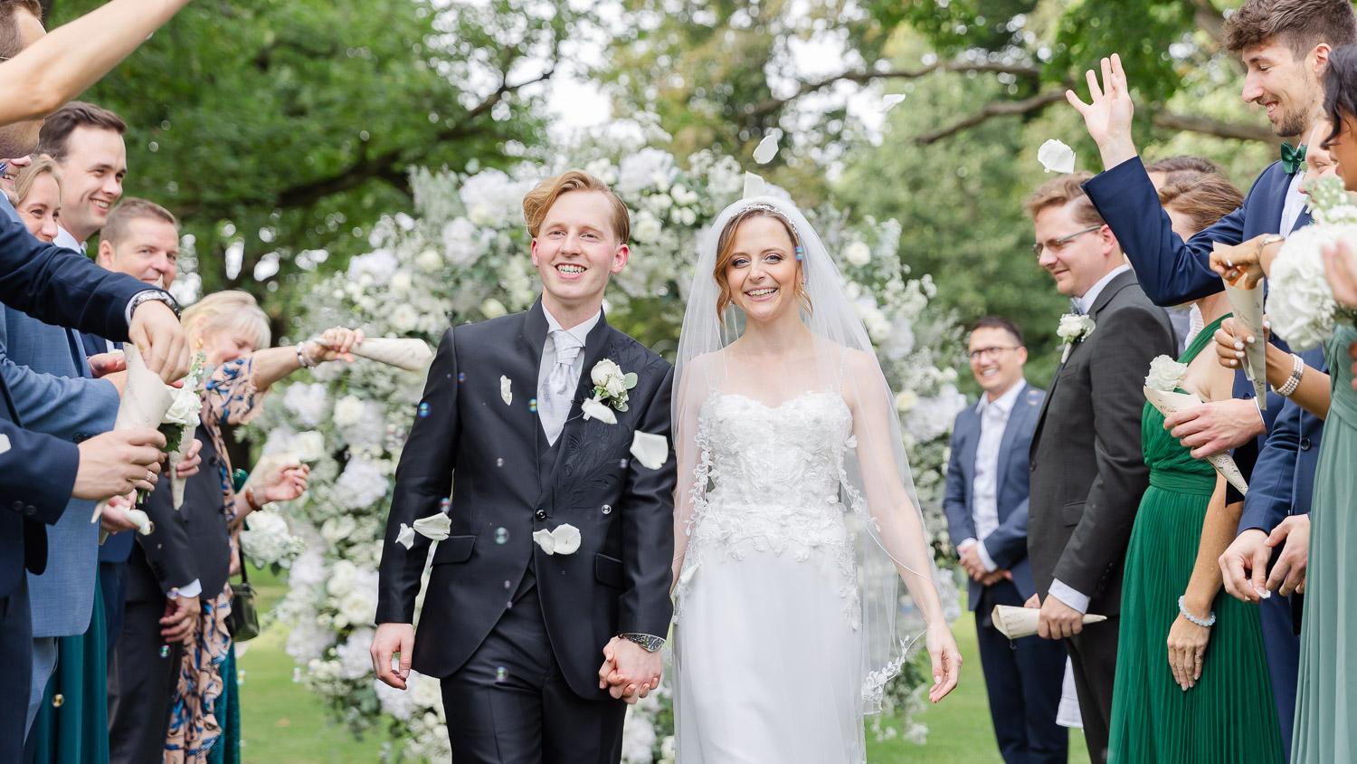 Prague Wedding Venue Chateau Mcely 2 1