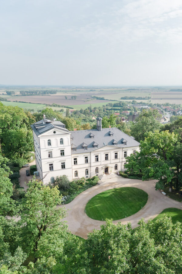 Chateau Mcely: Dream Weddings at Czech Republic’s Luxury Gem - photo 1