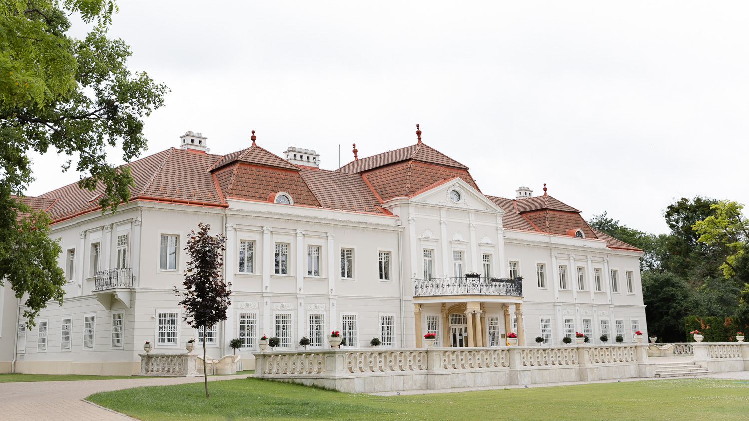 Art Hotel Kastiel Tomasov 1