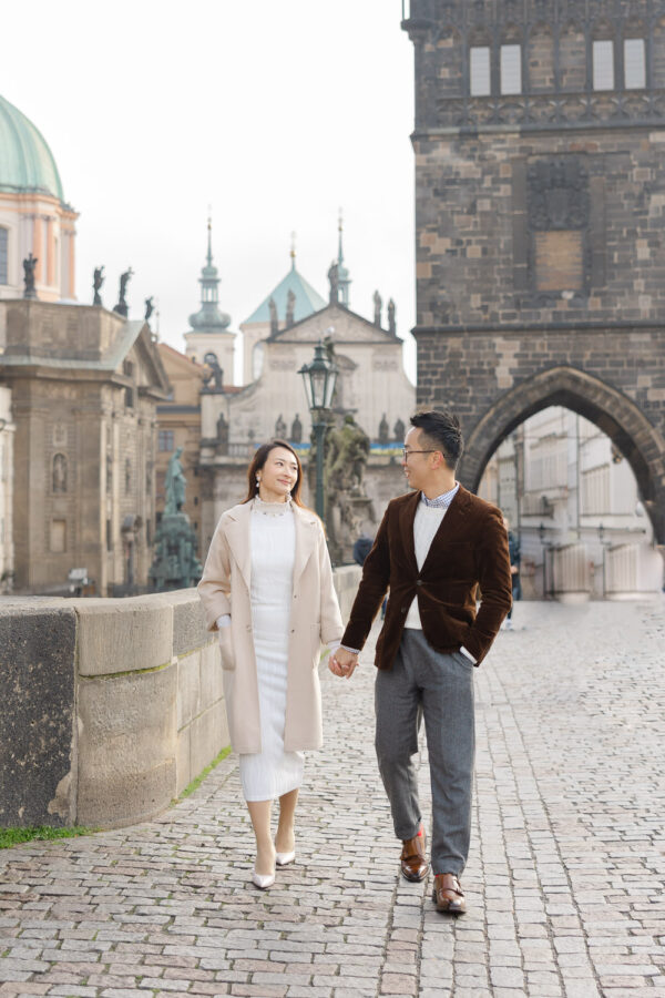 Prague-engagement-photo-session-1-600x900 Couple photographed in Prague by Peter Rigo