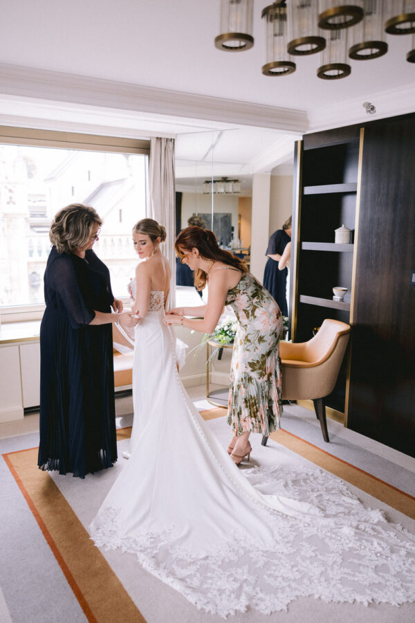 Budapest Wedding :: Fishermans Bastion - photo 11